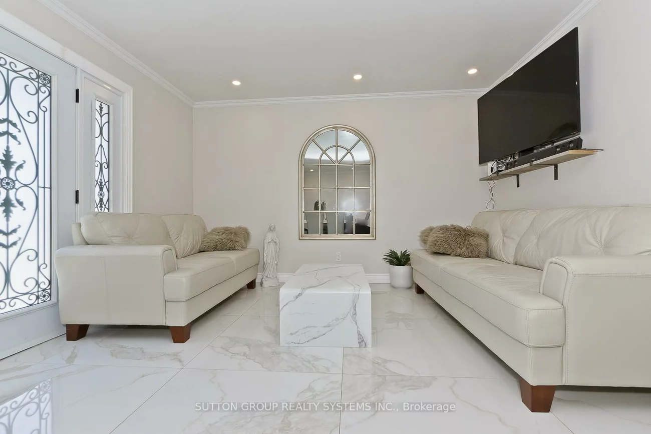 214, ASHFORD, Painswick South, Barrie