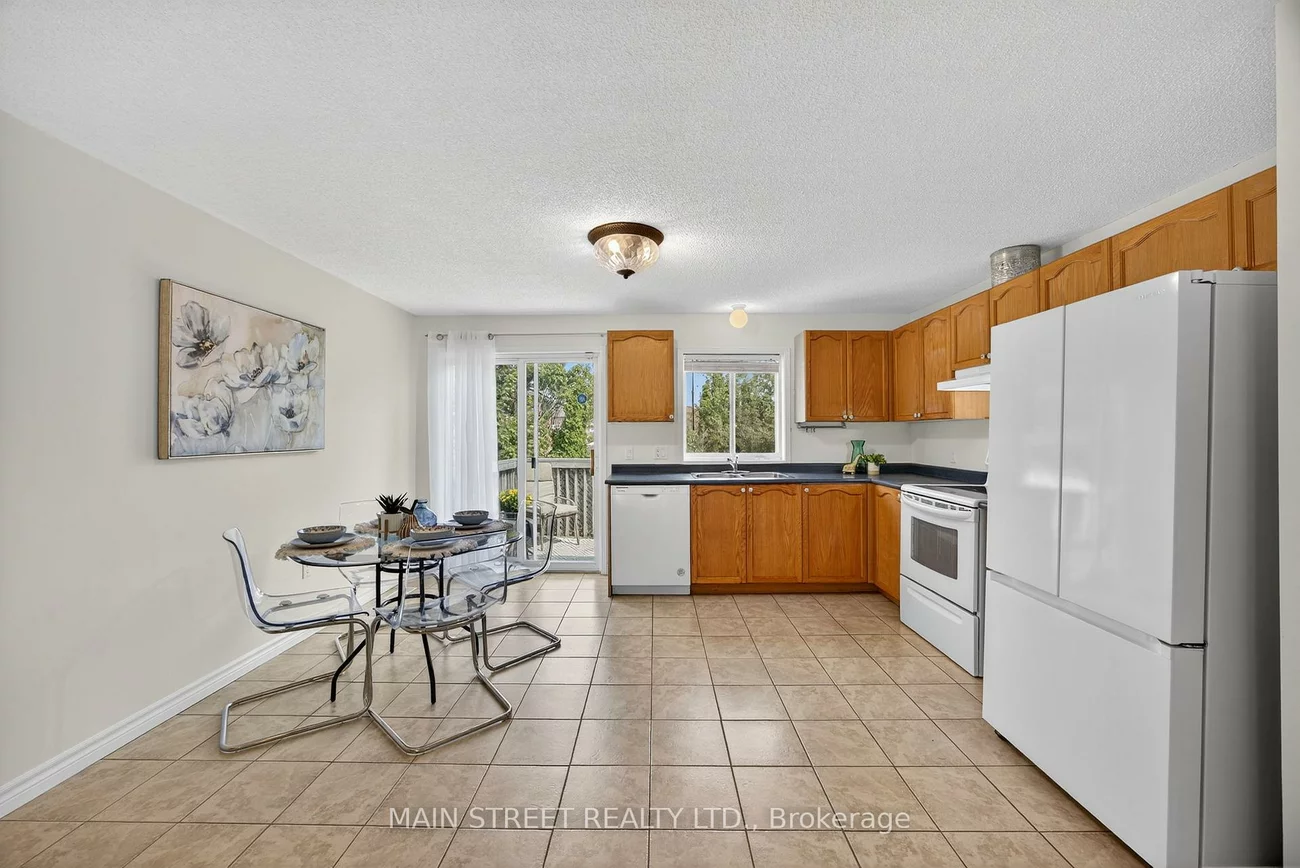 94, Silver Maple, Holly, Barrie