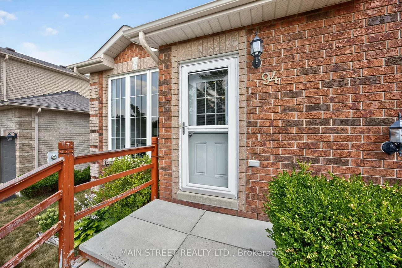 94, Silver Maple, Holly, Barrie