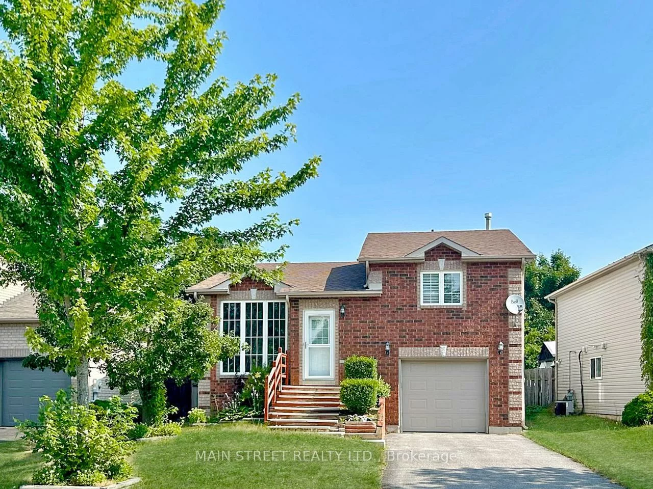 94, Silver Maple, Holly, Barrie