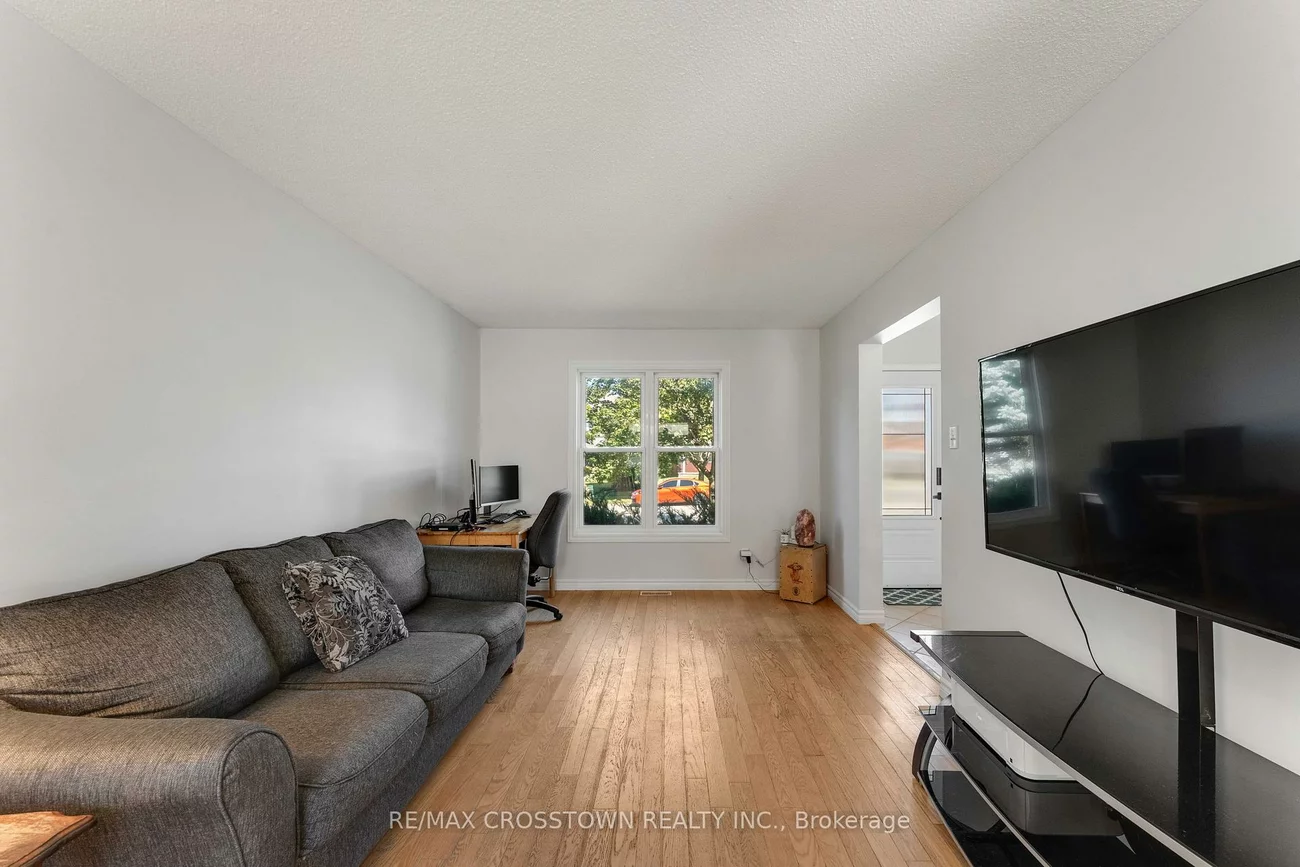 10, Carter, Painswick South, Barrie