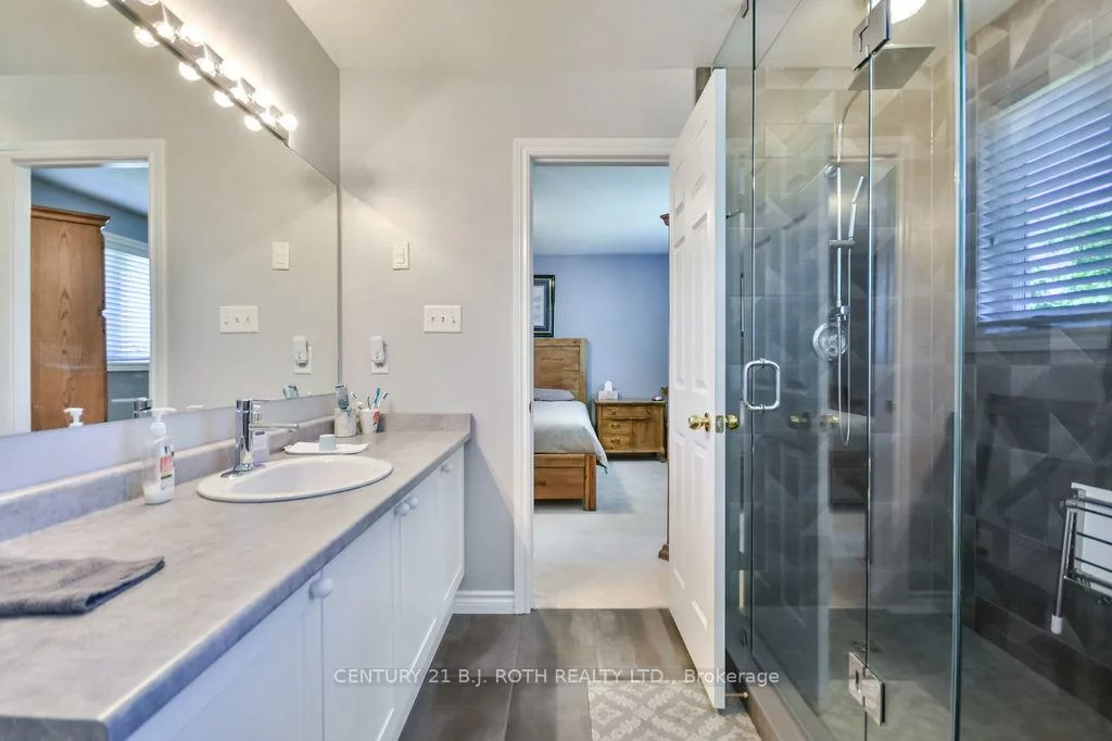 5, Stuart, Innis-Shore, Barrie