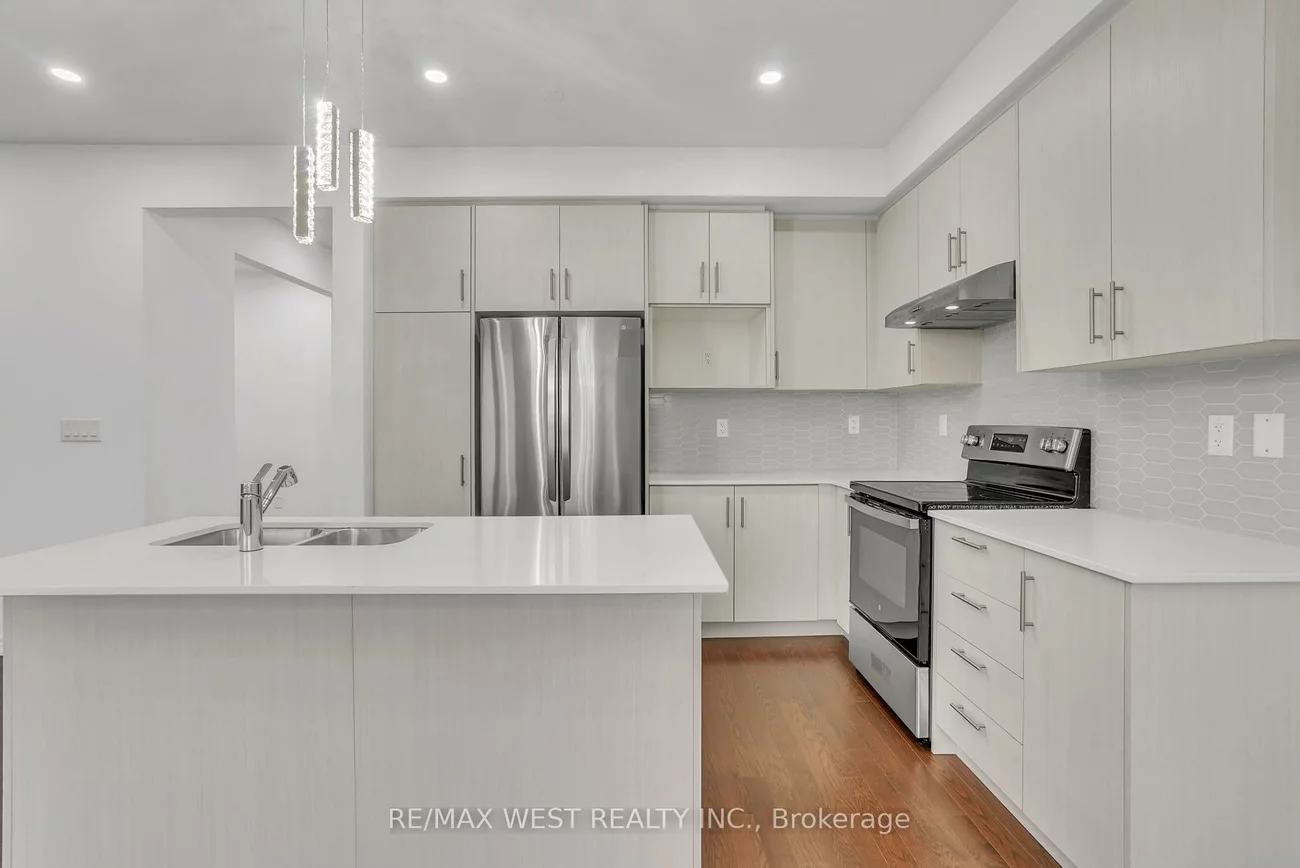 22, Phoenix, Rural Barrie Southeast, Barrie