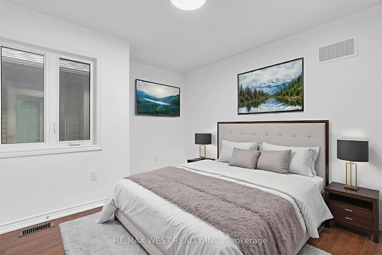 22, Phoenix, Rural Barrie Southeast, Barrie