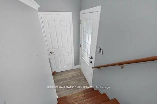 32, Grove, Queen's Park, Barrie