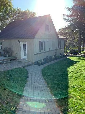 32, Grove, Queen's Park, Barrie