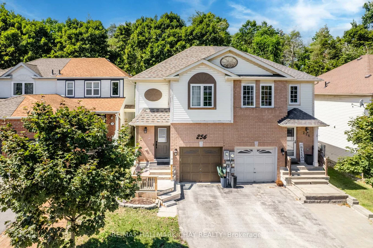 256, Ferndale, Ardagh, Barrie