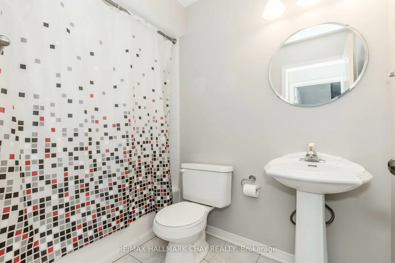 256, Ferndale, Ardagh, Barrie