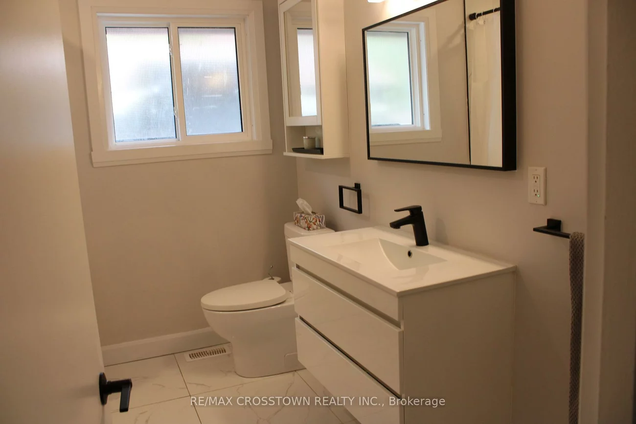 34, Queen, Codrington, Barrie