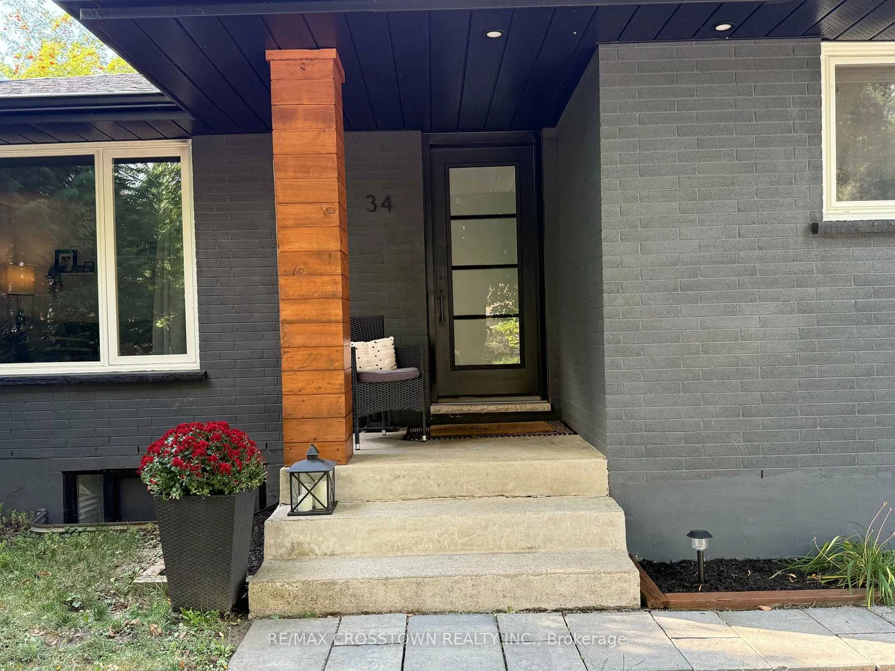 34, Queen, Codrington, Barrie