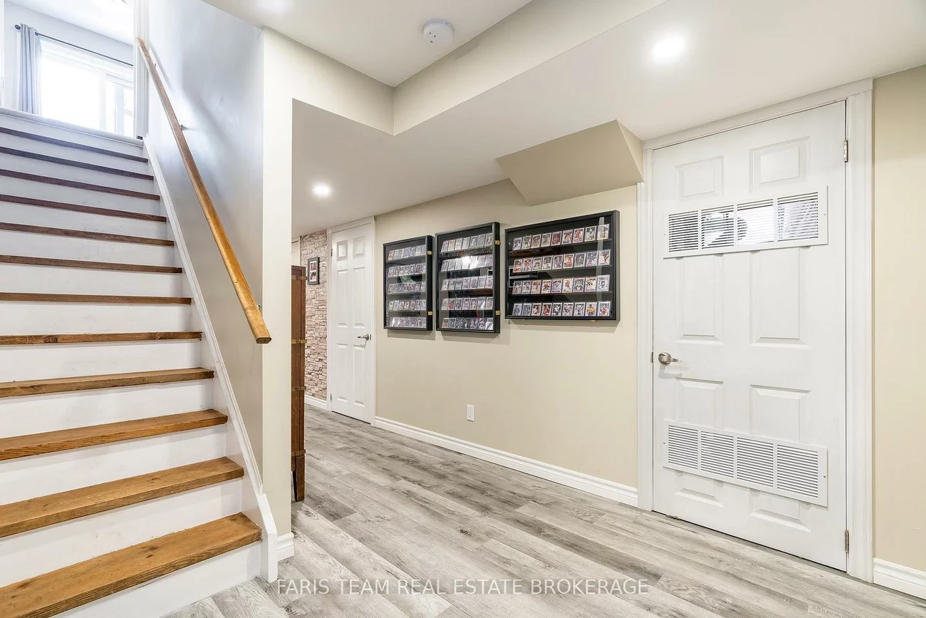 113, Ruffet, Edgehill Drive, Barrie