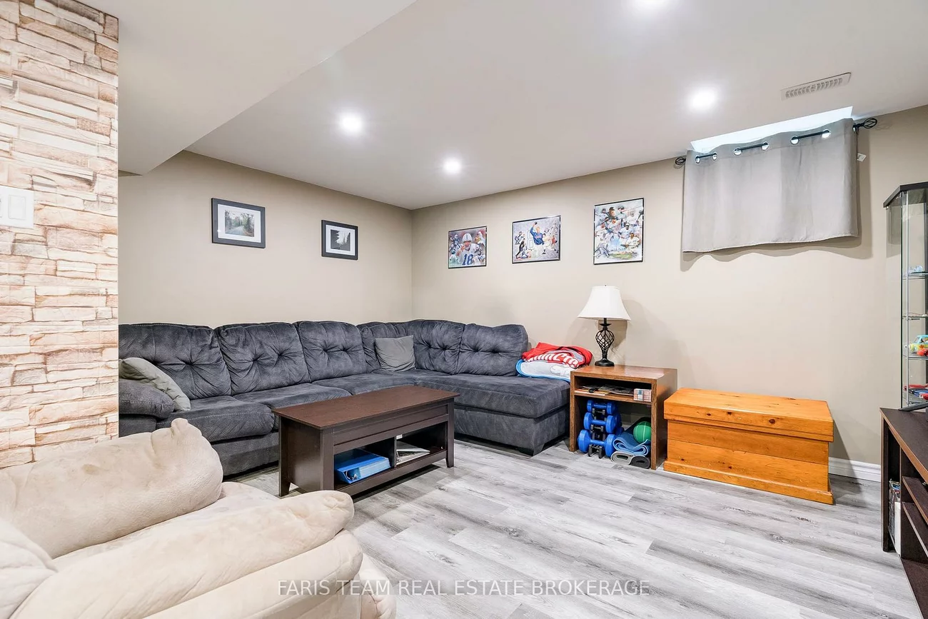 113, Ruffet, Edgehill Drive, Barrie