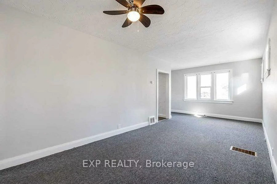 94, Eccles, Queen's Park, Barrie