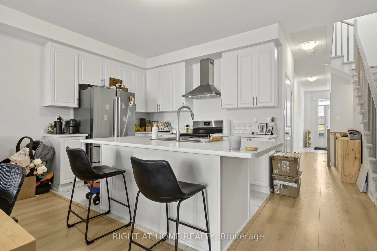 86, West Oak, Rural Barrie Southeast, Barrie
