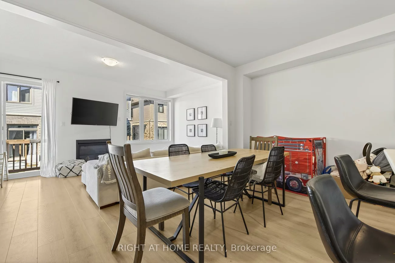 86, West Oak, Rural Barrie Southeast, Barrie