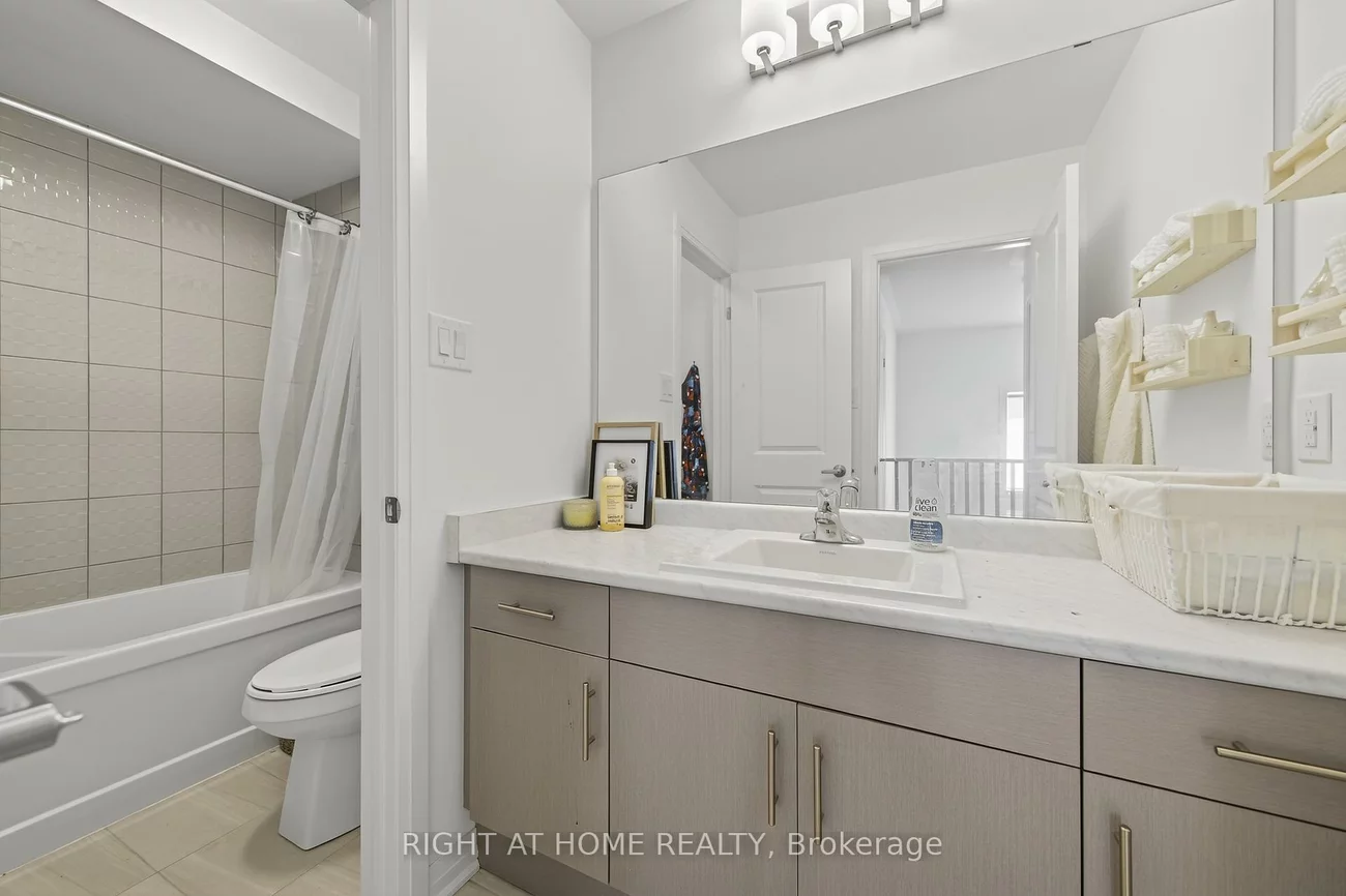 86, West Oak, Rural Barrie Southeast, Barrie