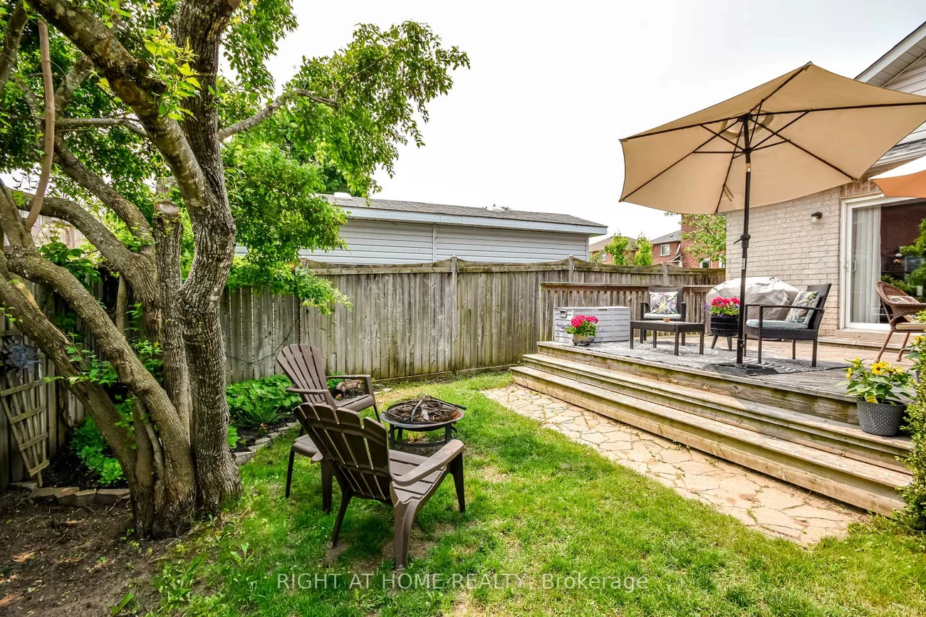 13, Couples, East Bayfield, Barrie