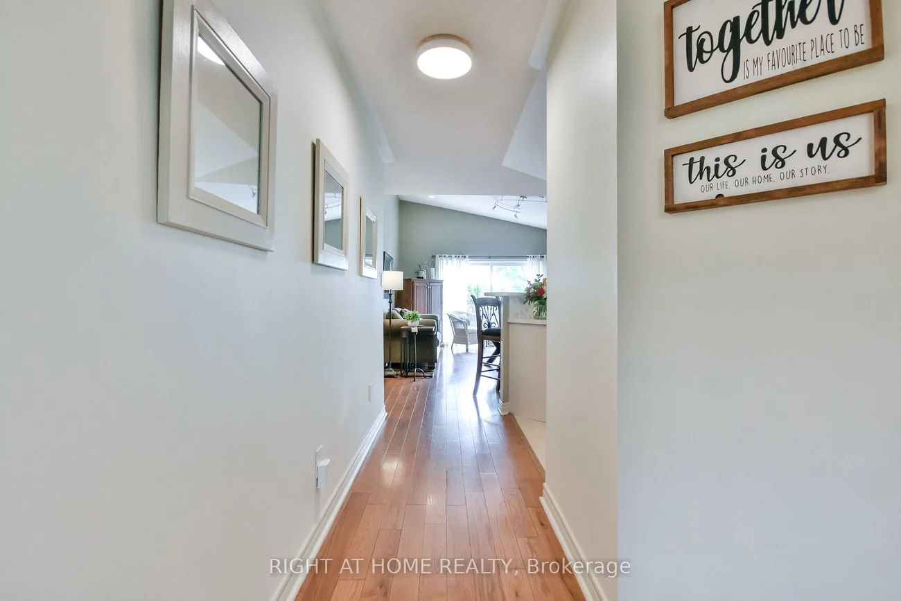 13, Couples, East Bayfield, Barrie