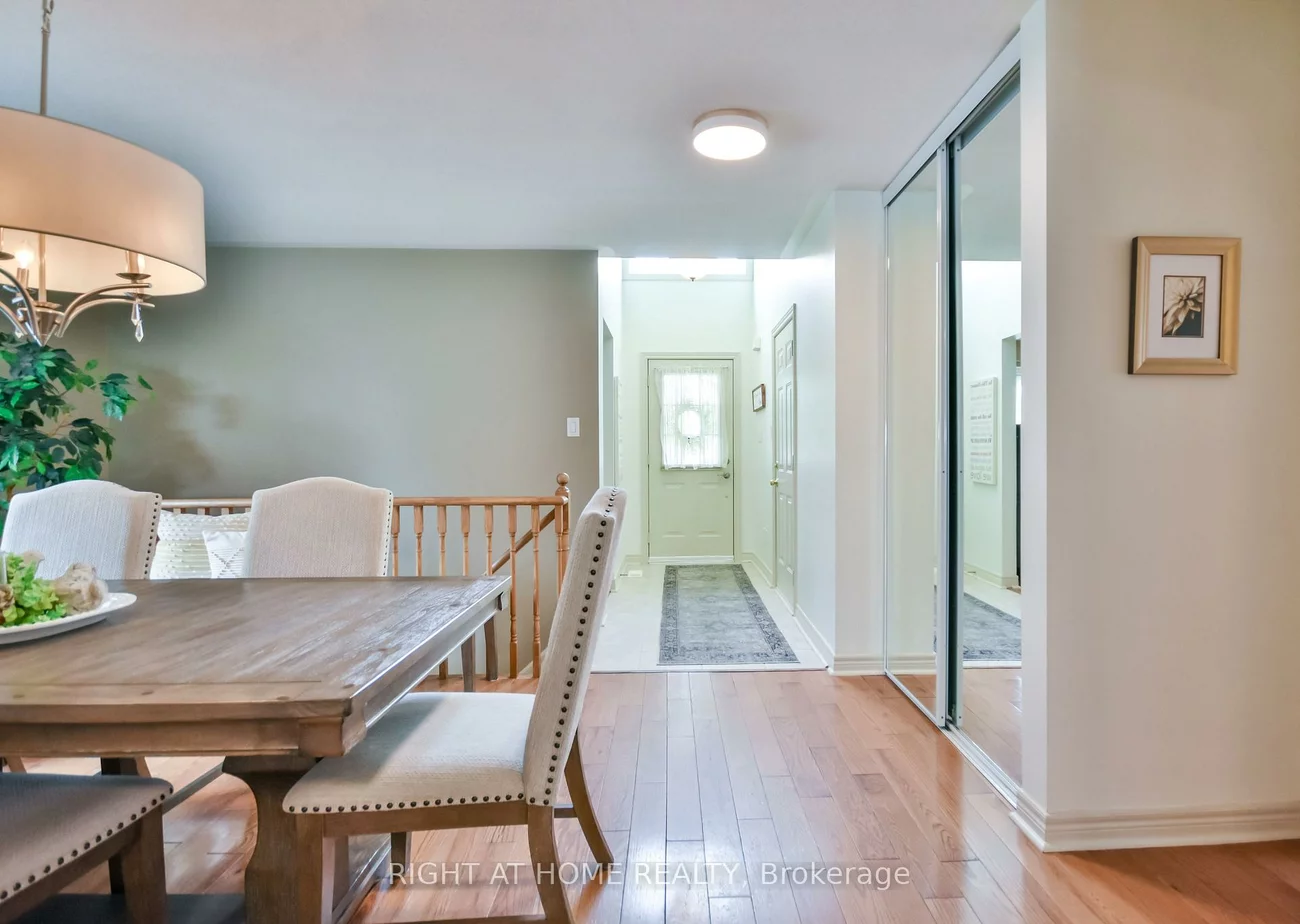 13, Couples, East Bayfield, Barrie