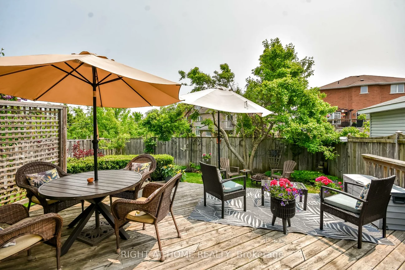 13, Couples, East Bayfield, Barrie