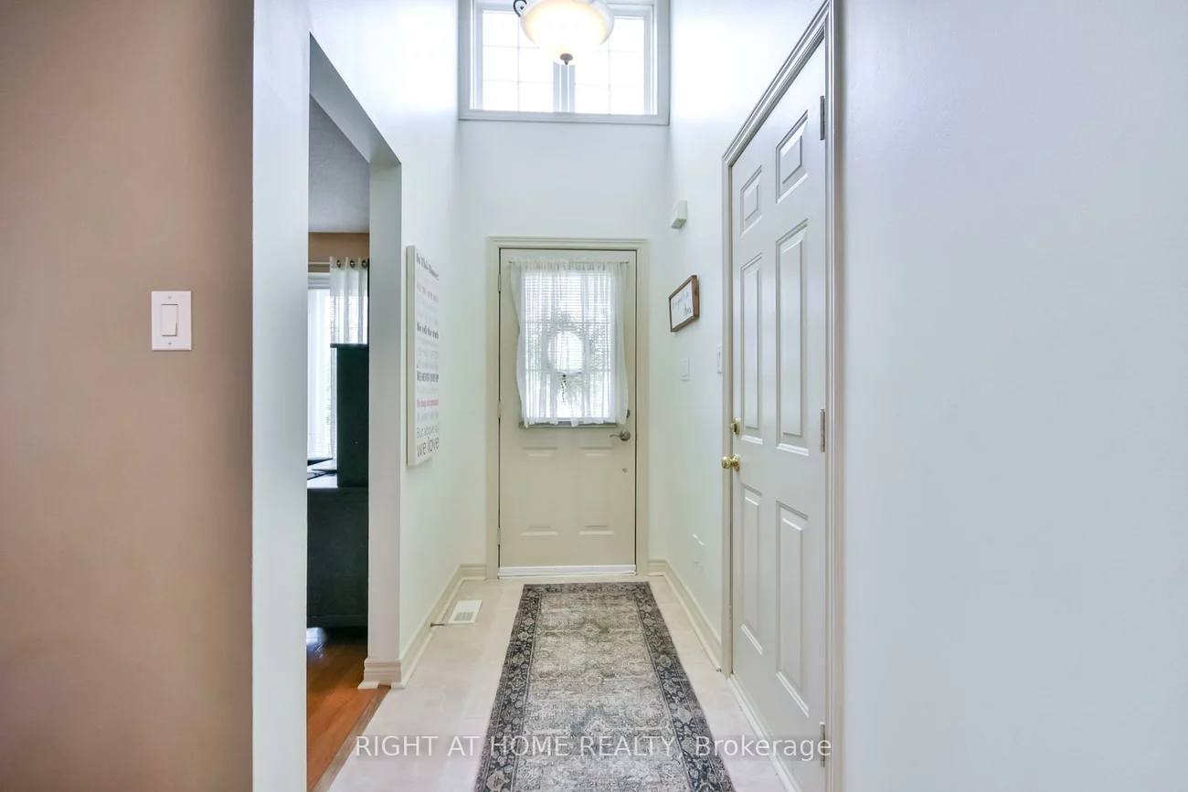 13, Couples, East Bayfield, Barrie