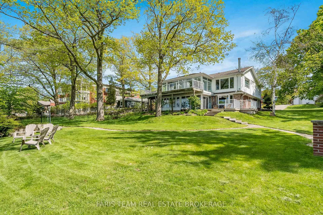 10, White Oaks, South Shore, Barrie