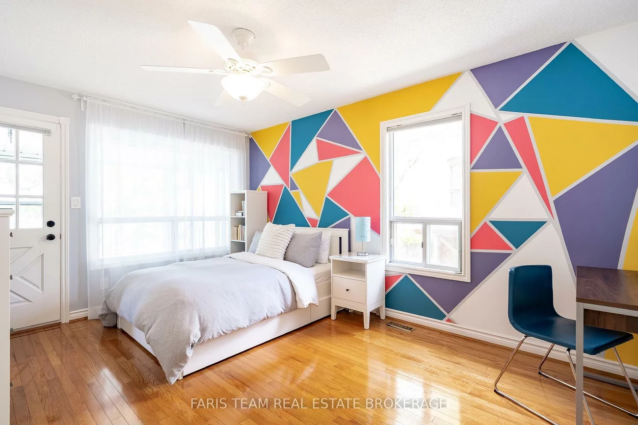 10, White Oaks, South Shore, Barrie