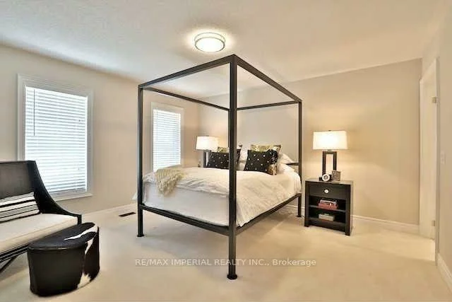 4, Plunkett, Bayshore, Barrie