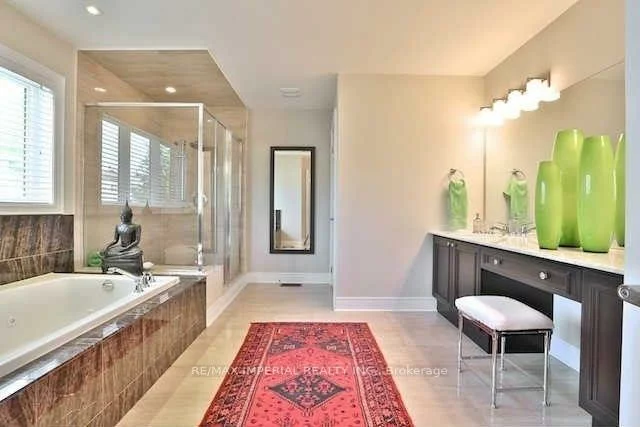 4, Plunkett, Bayshore, Barrie