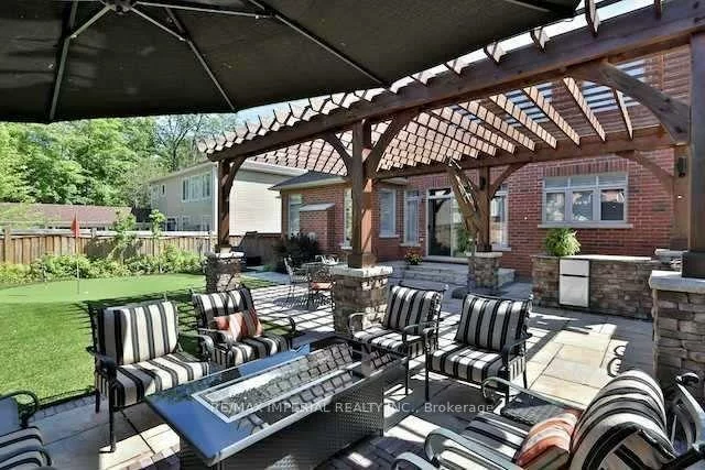 4, Plunkett, Bayshore, Barrie