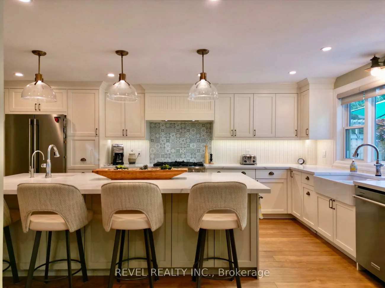 42, Dalton, Queen's Park, Barrie