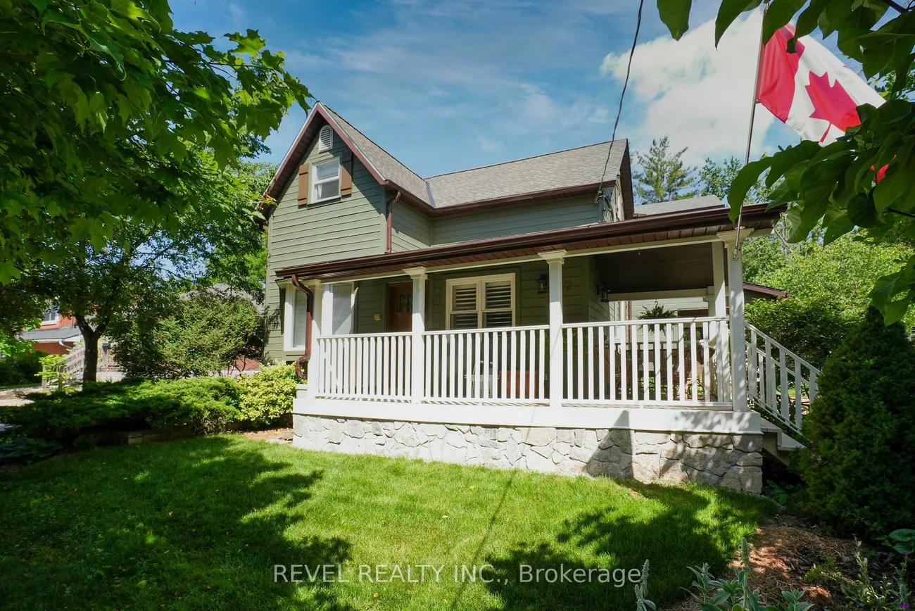 42, Dalton, Queen's Park, Barrie