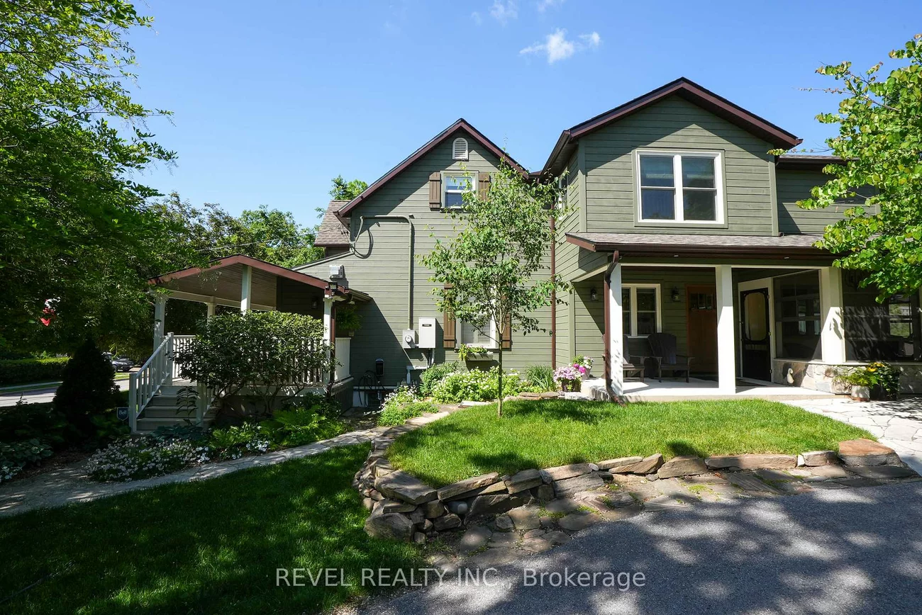 42, Dalton, Queen's Park, Barrie