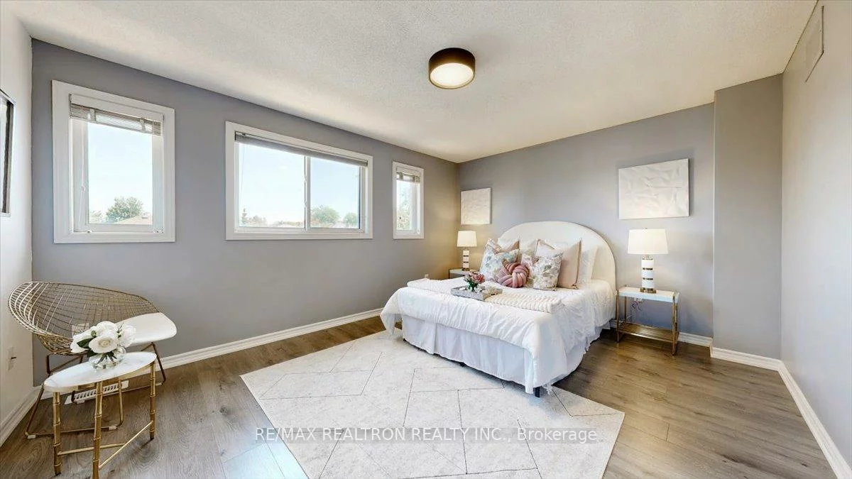 19, Tamarack, Bayshore, Barrie