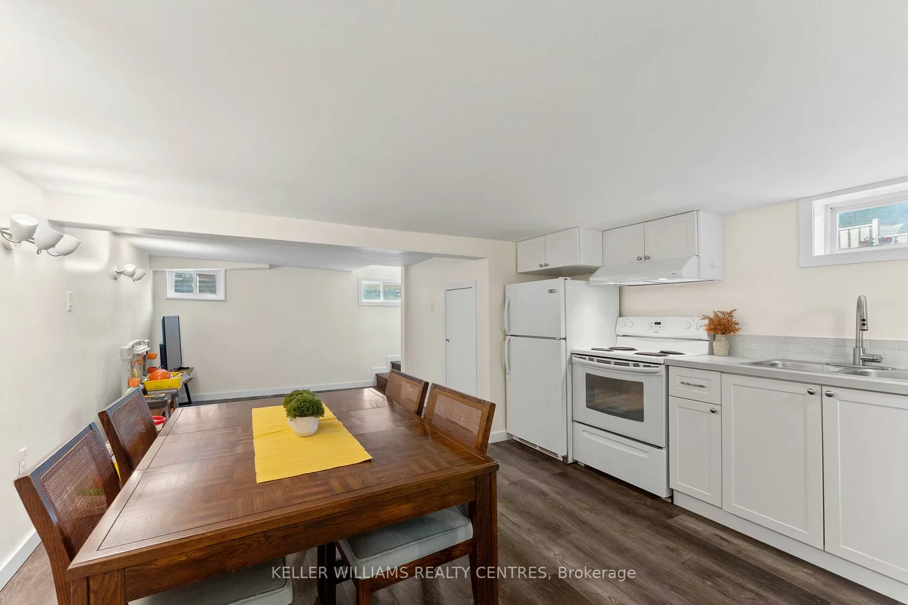 61, Victoria, Sanford, Barrie
