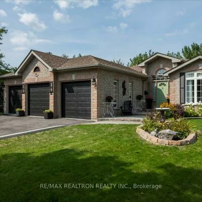 44, Columbia, Holly, Barrie