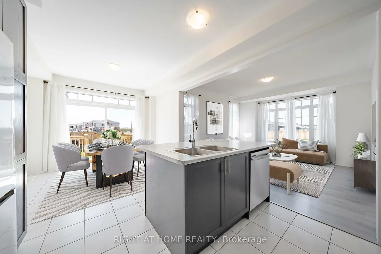 42, CopperHill HTS, Rural Barrie Southeast, Barrie