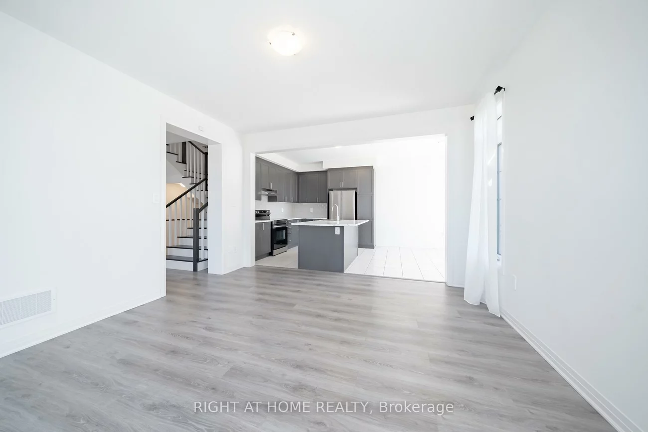 42, CopperHill HTS, Rural Barrie Southeast, Barrie