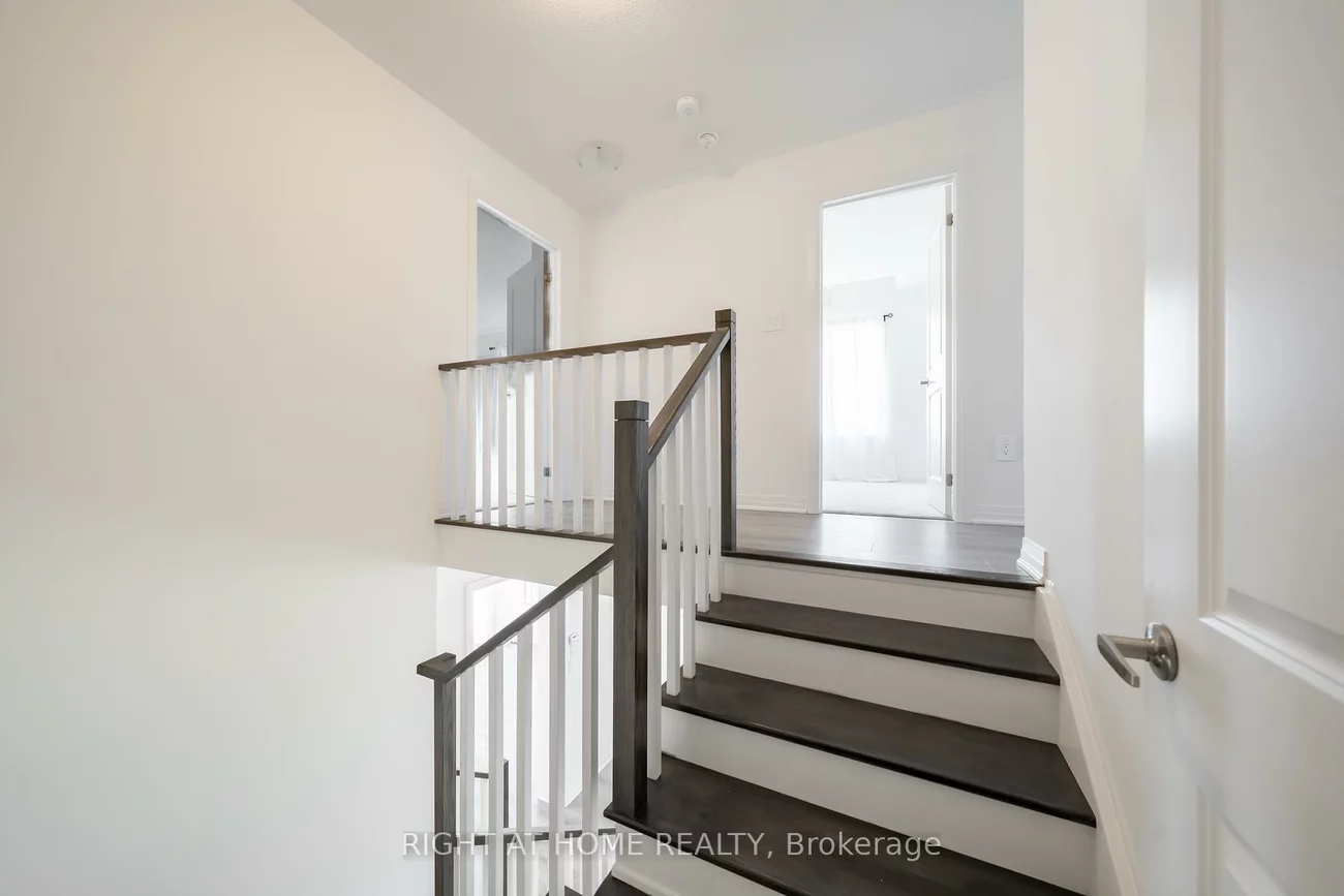 42, CopperHill HTS, Rural Barrie Southeast, Barrie