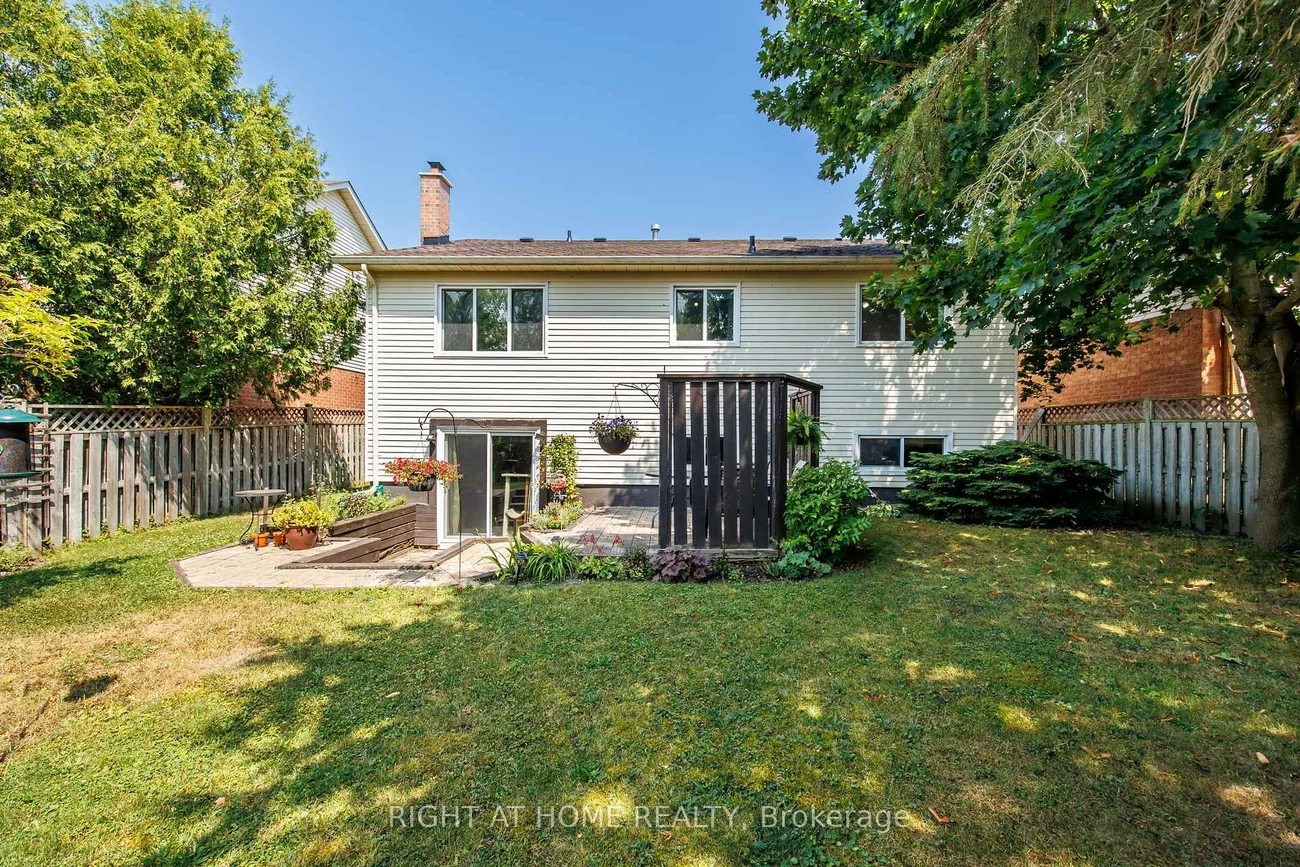 29, Herrell, Painswick South, Barrie