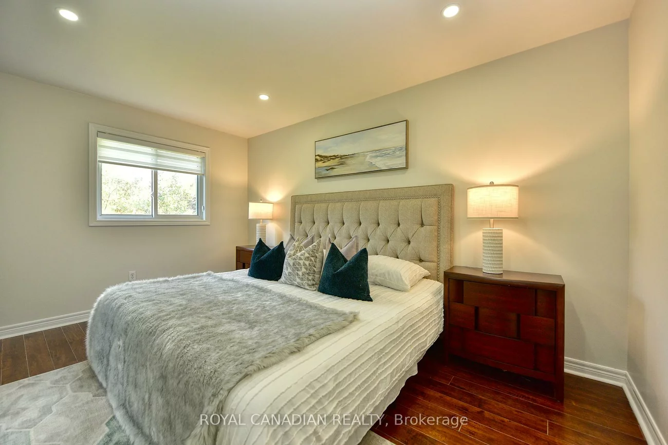 60, Crimson Ridge, Bayshore, Barrie