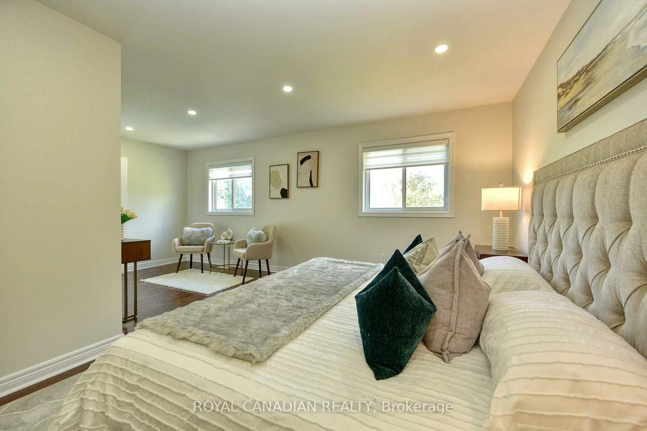 60, Crimson Ridge, Bayshore, Barrie