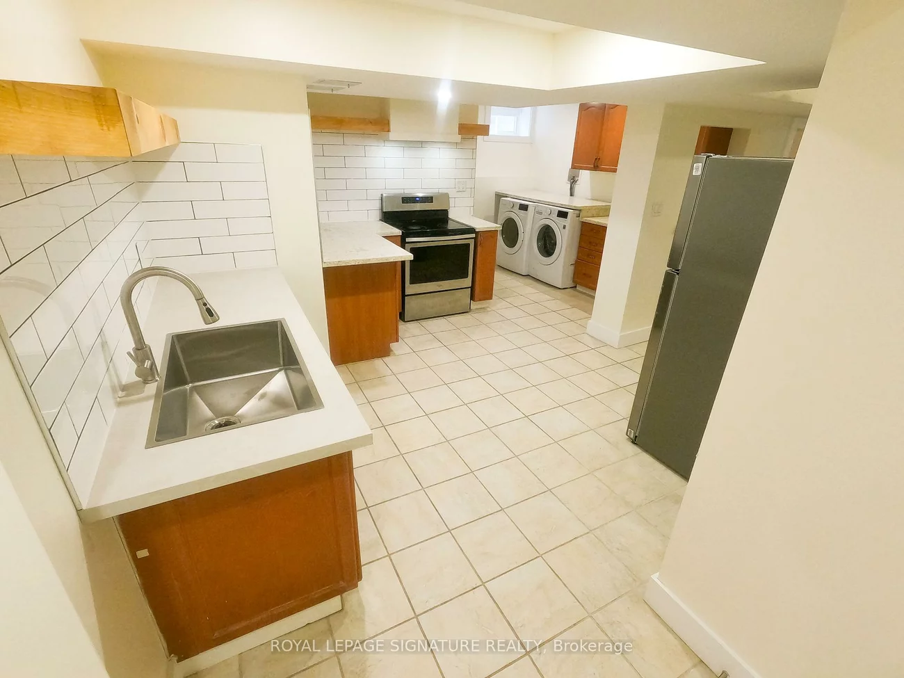 47, LAKE, Holly, Barrie