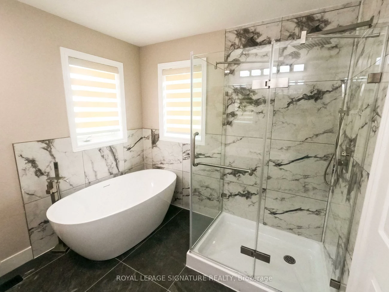 47, LAKE, Holly, Barrie