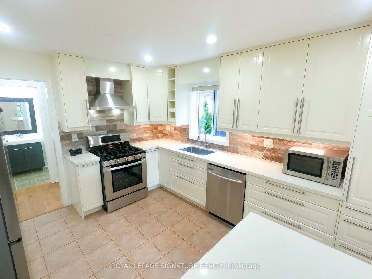 47, LAKE, Holly, Barrie