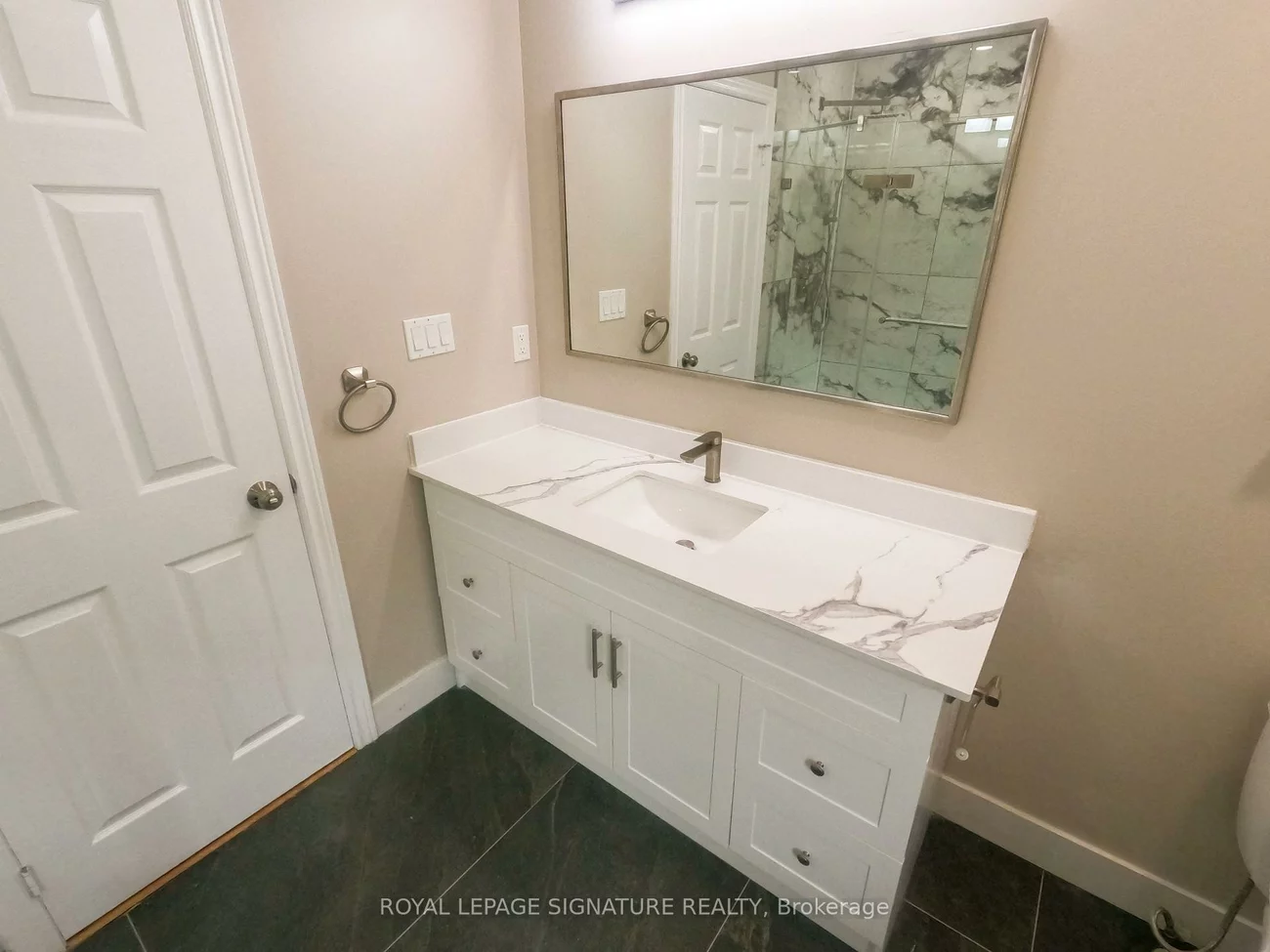 47, LAKE, Holly, Barrie