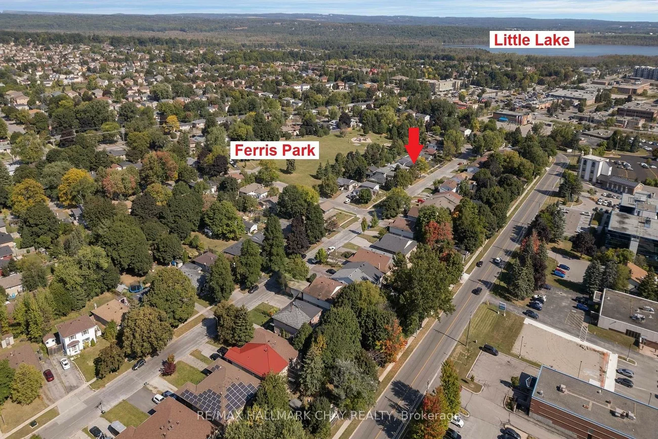 114, Daphne, Cundles East, Barrie