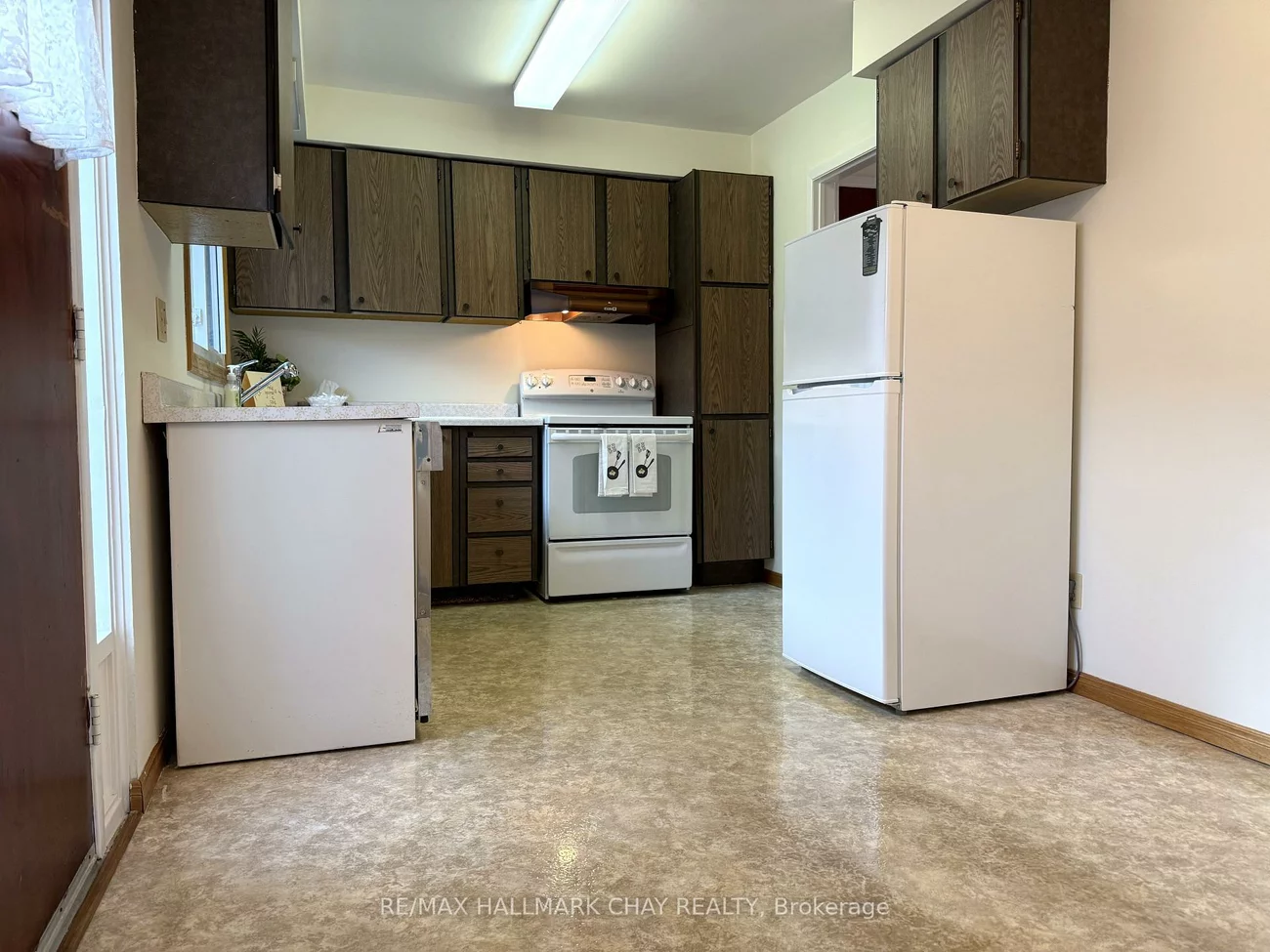 114, Daphne, Cundles East, Barrie