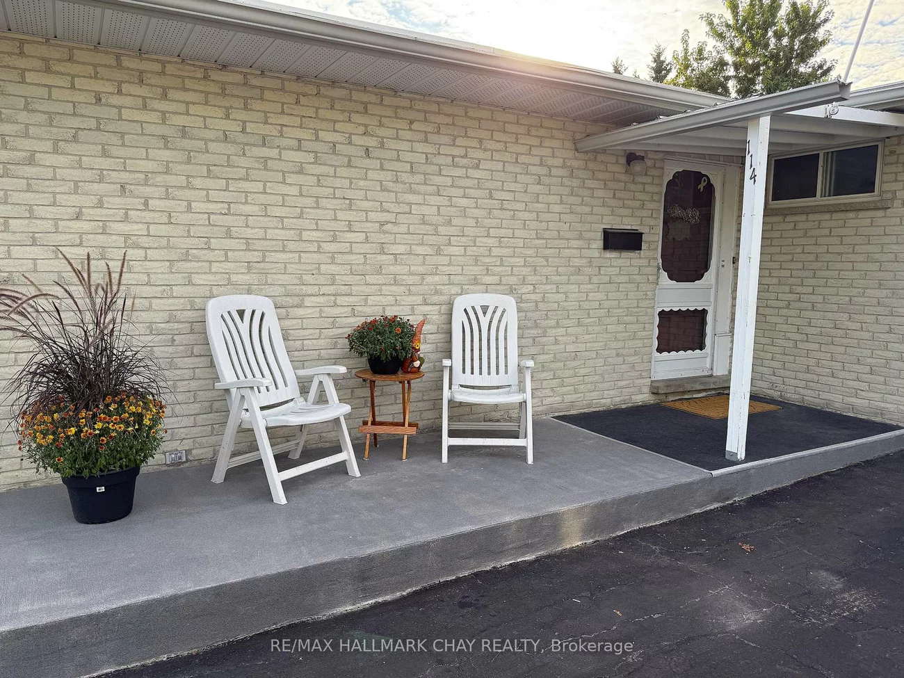 114, Daphne, Cundles East, Barrie