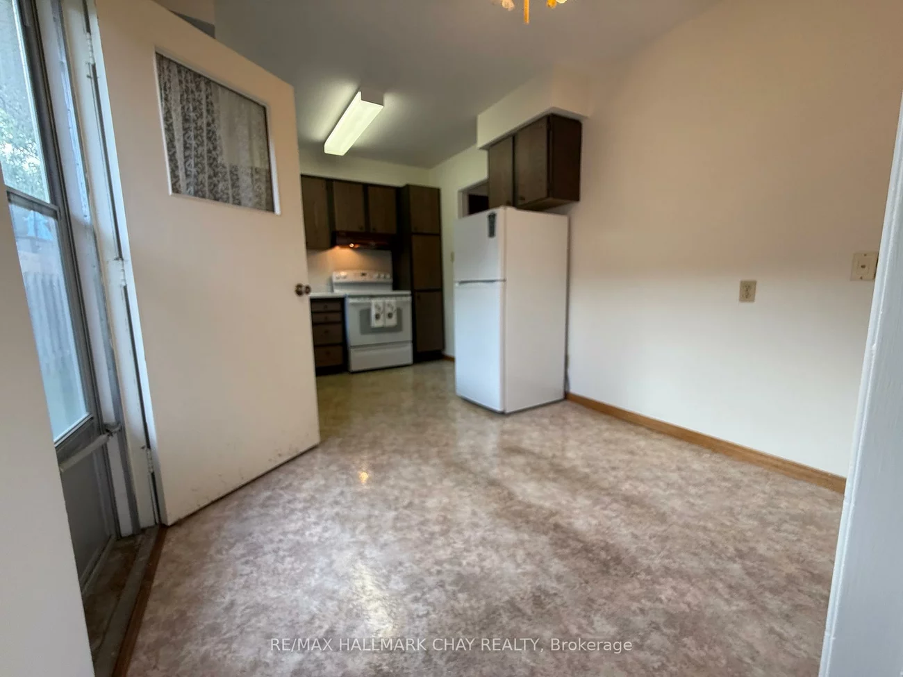 114, Daphne, Cundles East, Barrie